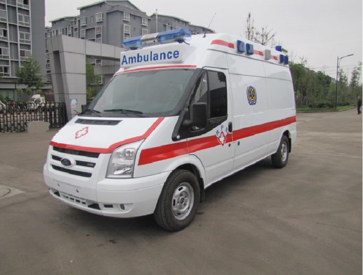 救護(hù)車廠家得到快速發(fā)展的因素有哪些？